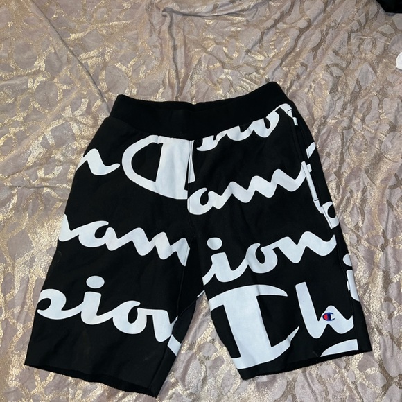 Champion shorts - Picture 1 of 1